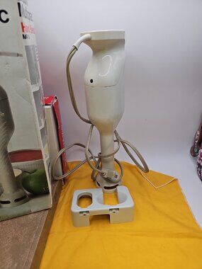 Braun Multi Quick Practic Hand Blender Mr30 1980's Wall Holder Needs Screws...